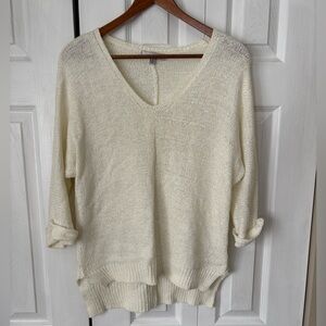 WD.NY Women's Cream Sweater Size Medium